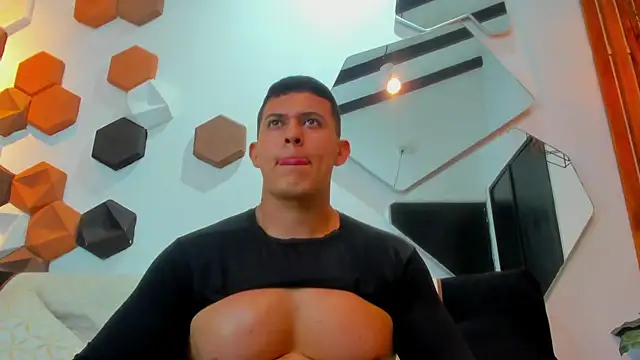 RomanCroft Show Webcam