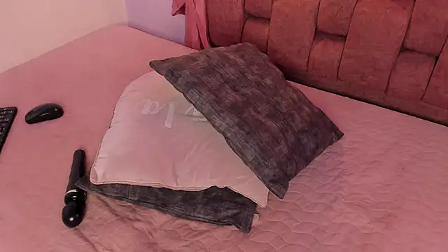 kristakinnky Chat XXX live