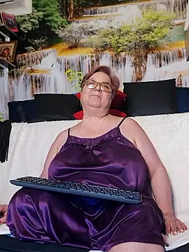 QueenPammy1 Chat XXX live