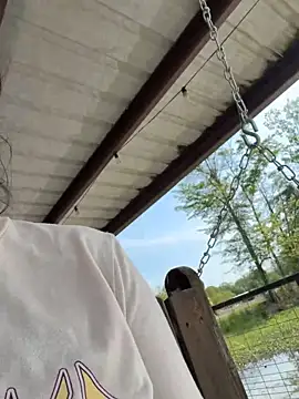 LiNDSEYYLUST Chat XXX live