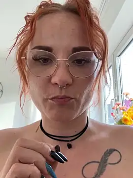 Fiebie_licious_ Webcam-Show