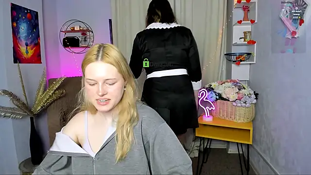 แชท XXX สดของ trixy_melison