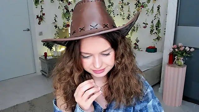 แชท XXX สดของ MiracleCurly