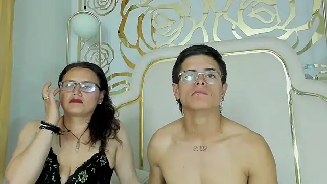 midnightlust_vc Adlı Modelin Canlı XXX Sohbeti