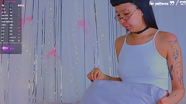 a11yson: онлайн-секс-чат