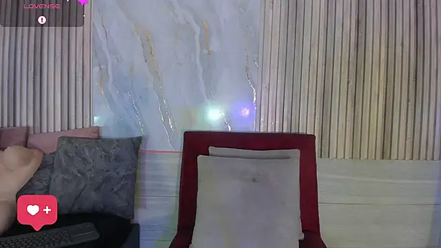 BriannaChelsea: онлайн-секс-чат