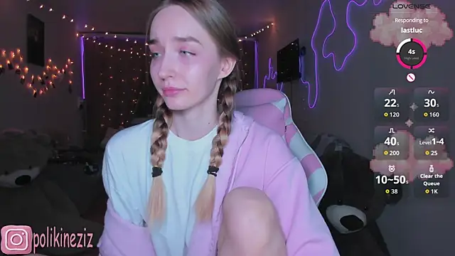 Czat XXX na żywo – MoonDust