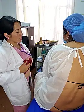 JustSamantha_ Show in webcam