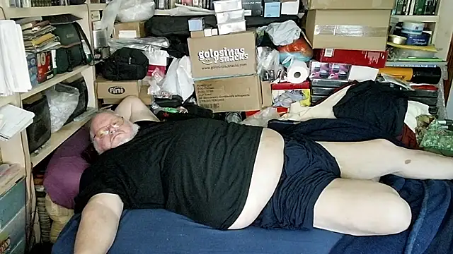 hadeszeuss2 Chat XXX in diretta