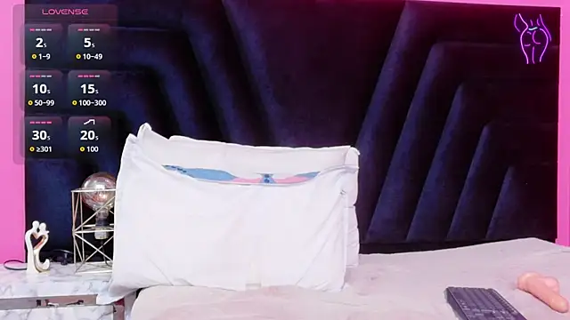 EbonyCoWorker Webcamshow