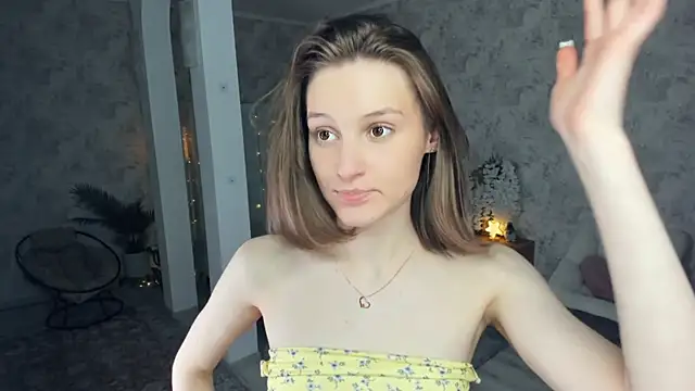 Pertunjukan Kamera Web LianneBynon