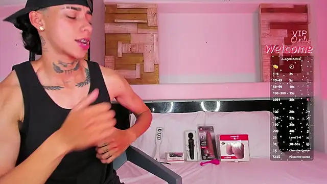 AmberAdams_ live XXX chat