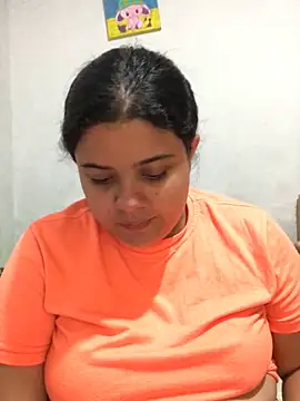 Онлайн чат XXX luisahot_9727