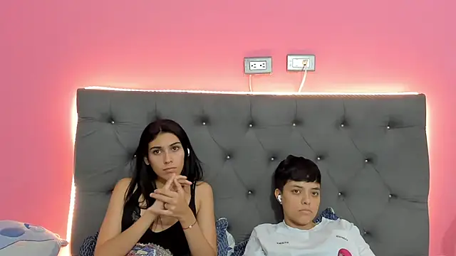 ariloe_quintero élő XXX-chatje