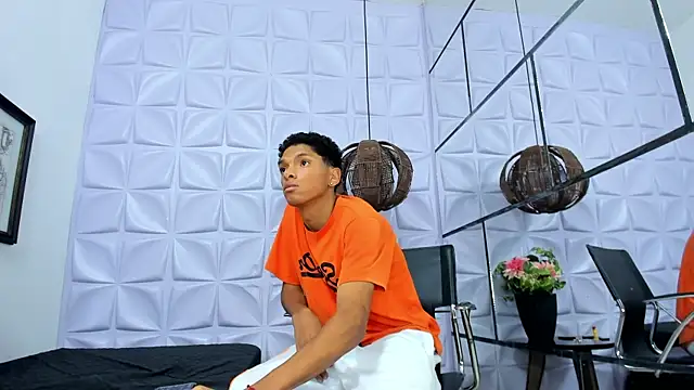 Онлайн чат XXX AndySinss