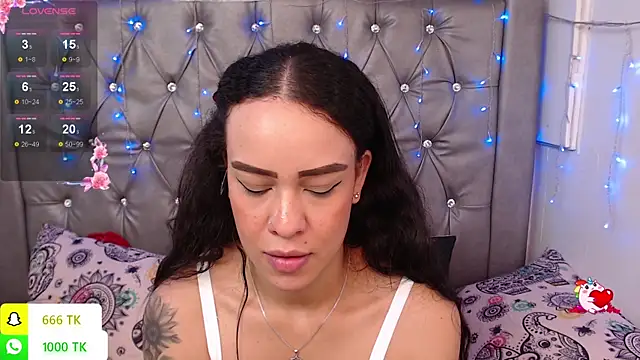 Chat XXX en directo de LAILAGUMMY