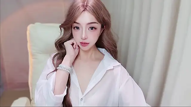 zizi-a's Live XXX Chat