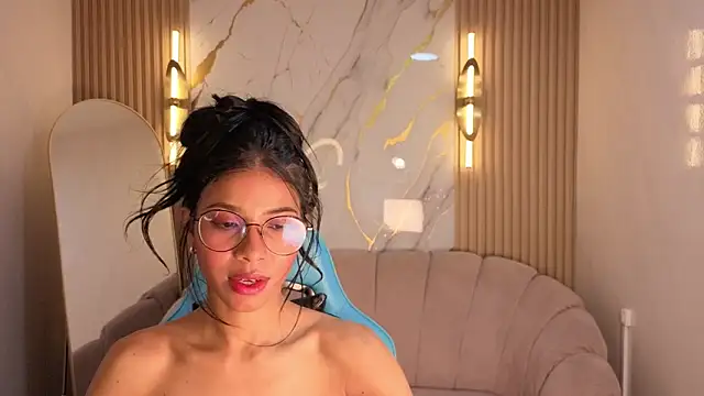 Alina_b_ Chat XXX in diretta