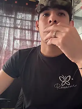 MaxStar26 Live XXX Chat