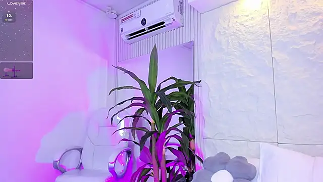 AnahinClar's Live XXX Chat