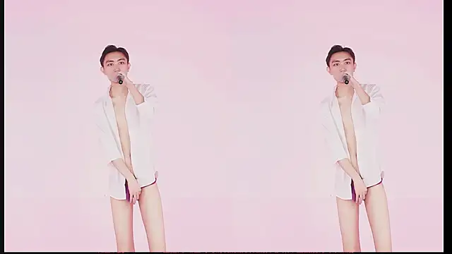 YLBOY-666 Adlı Modelin Canlı XXX Sohbeti