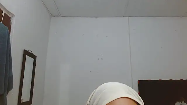 Chatroom XXX en direct de Thalian