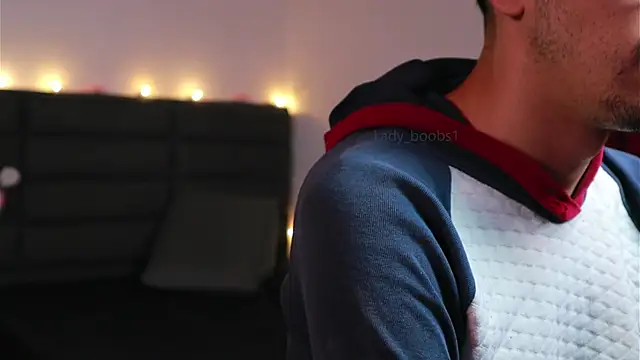 kathieandpovcock1's Live XXX Chat