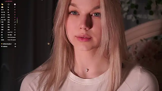 EdlinAllistonのライブXXXチャット