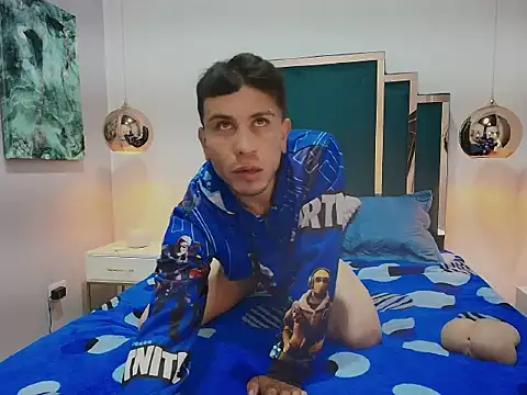 Thonixxx_mr 在線直播表演