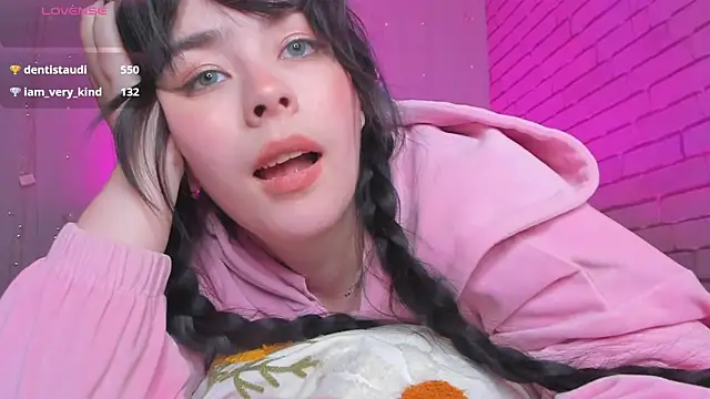 دردشة NatalForsy الجنسية المباشرة