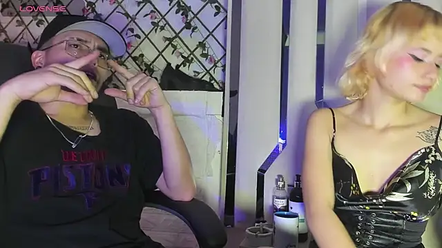 BarbieAndMax Webcam-Show