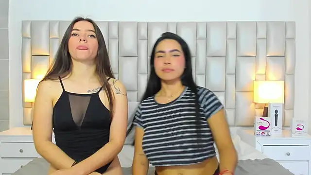 عرض كام paola_katy_dicks