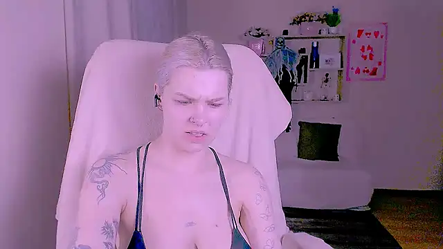 Hot_Blonda's Live XXX Chat