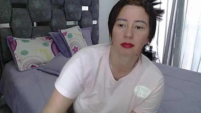 sara_hott_1のライブXXXチャット