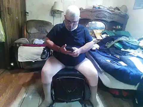 hearseguy77 Live XXX-Chat