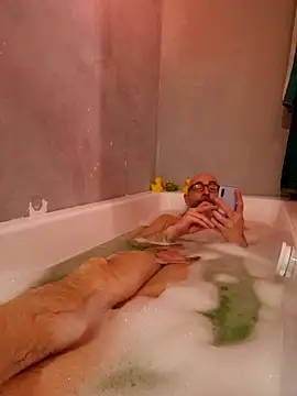 Kingsscepter: διαδικτυακό σόου στην κάμερα