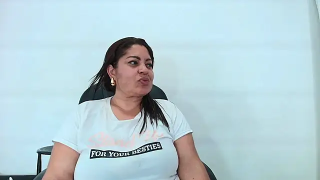 Karla_hilton1's Live XXX Chat