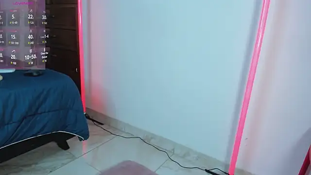 Živý XXX chat HollyGrey_