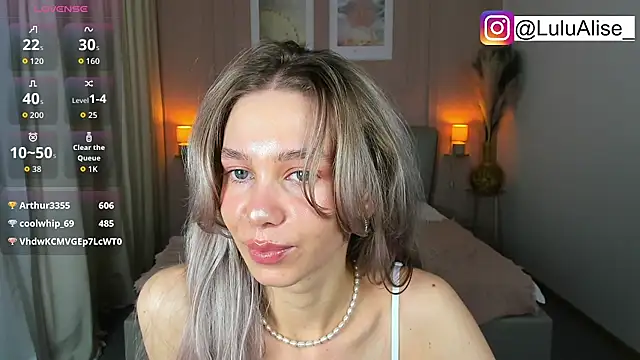 Živý XXX chat LuluAlis