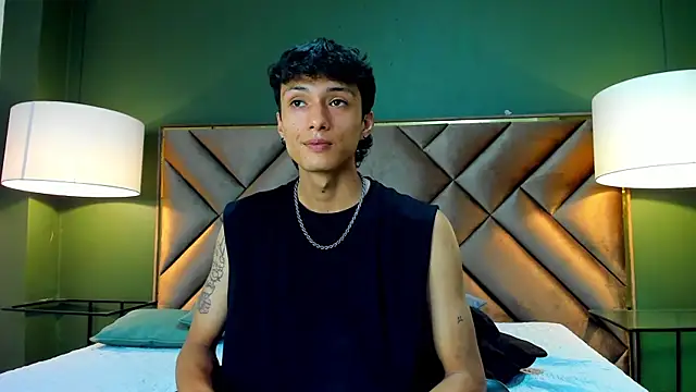 Lean_Portman Webcam show