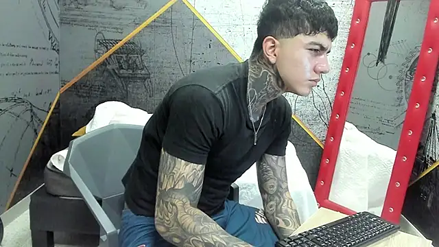 Chat XXX en directo de Gury_tattoo