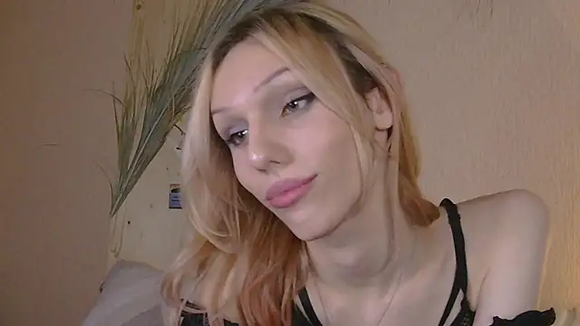 Kirana_Hayes' Webcam Show