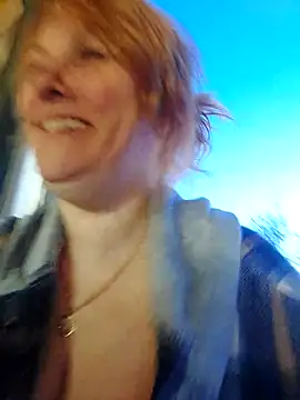 Chat XXX en directo de GingerFoxy