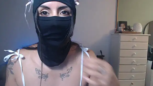 Chat +18 de Katalina_sexyyy ao vivo