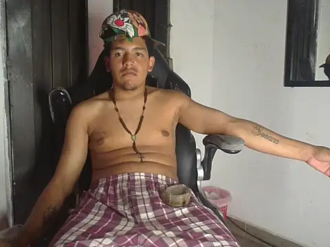 simonchacalxl's Webcam Show