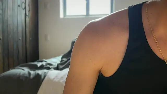 mcklister_kinky_feets Show in webcam