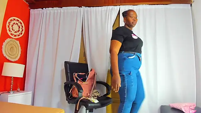 NikollSalas' Live XXX Chat