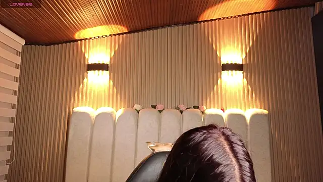 _Mia_Evans_1's Live XXX Chat