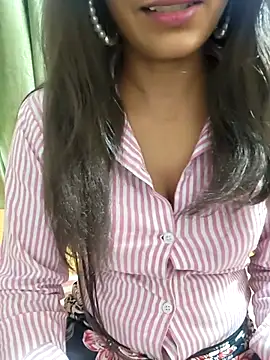 Shalu_G's Webcam Show