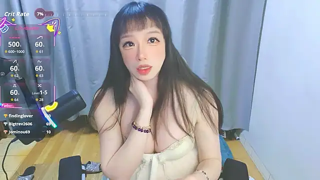 diaperlilinai0210 网络视讯表演